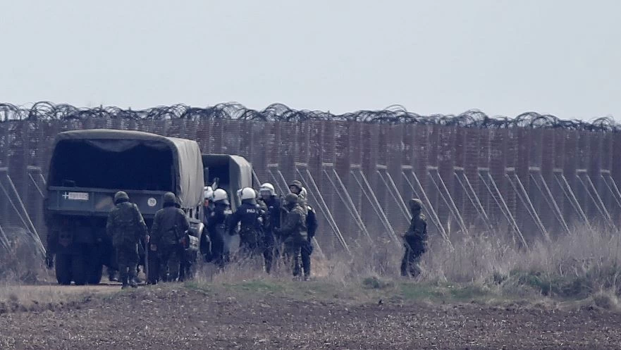 Συναγερμός στο ΓΕΕΘΑ: Έκτακτη σύσκεψη Αρχηγών μετά τις νέες απειλές Ερντογάν για άνοιγμα των συνόρων